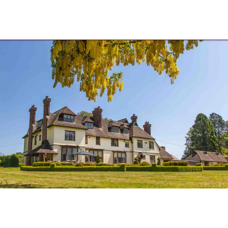 Verdant Manor. Hen Party Houses in Norfolk
